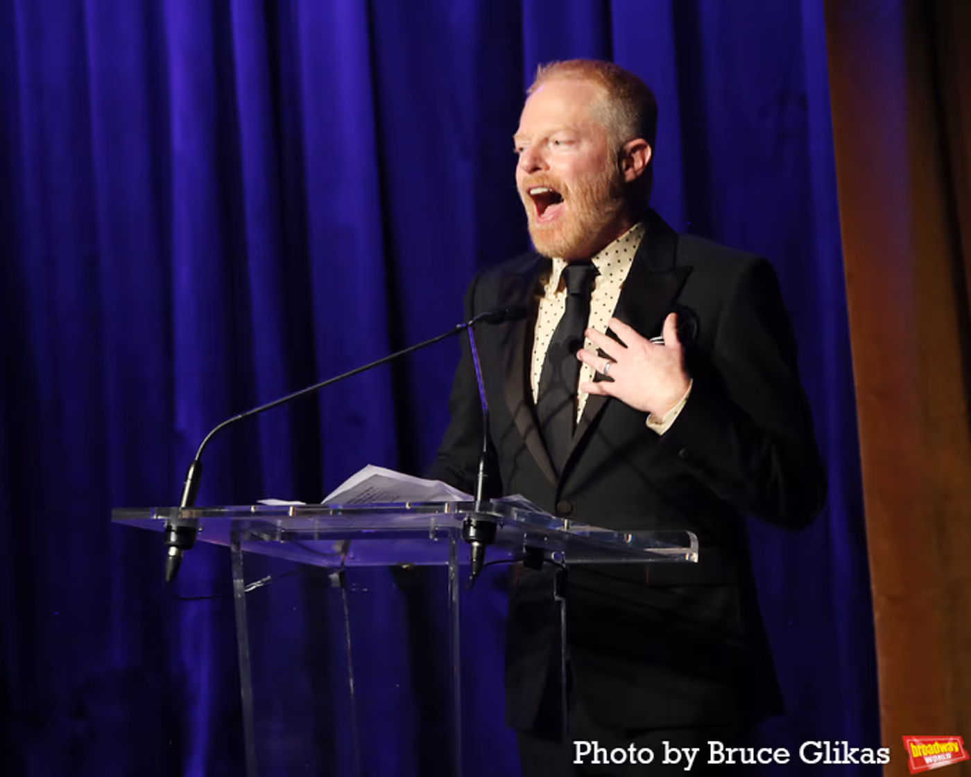 Photos: Vineyard Theatre's Annual Gala Honors Jesse Tyler Ferguson  Image
