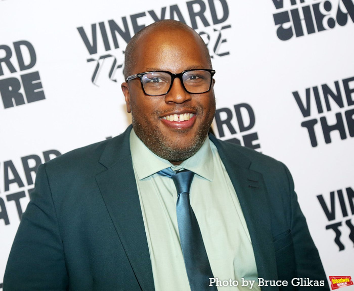 Photos: Vineyard Theatre's Annual Gala Honors Jesse Tyler Ferguson  Image