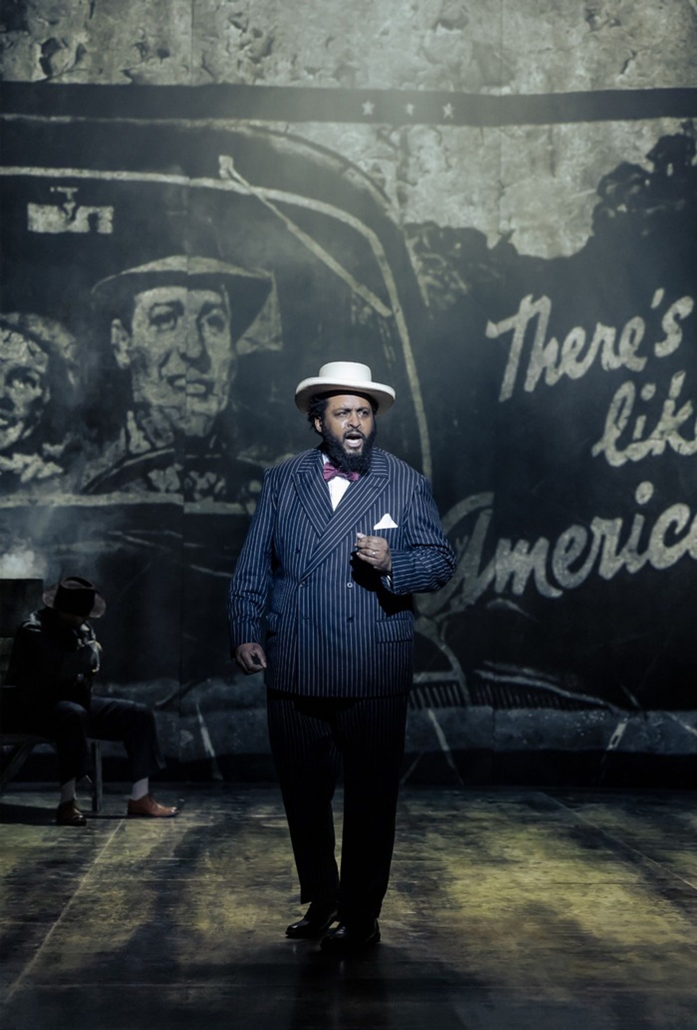 Photos: First Look at the UK and Ireland Tour of BONNIE & CLYDE Photos: First Look at the UK and Ireland Tour of BONNIE & CLYDE Image