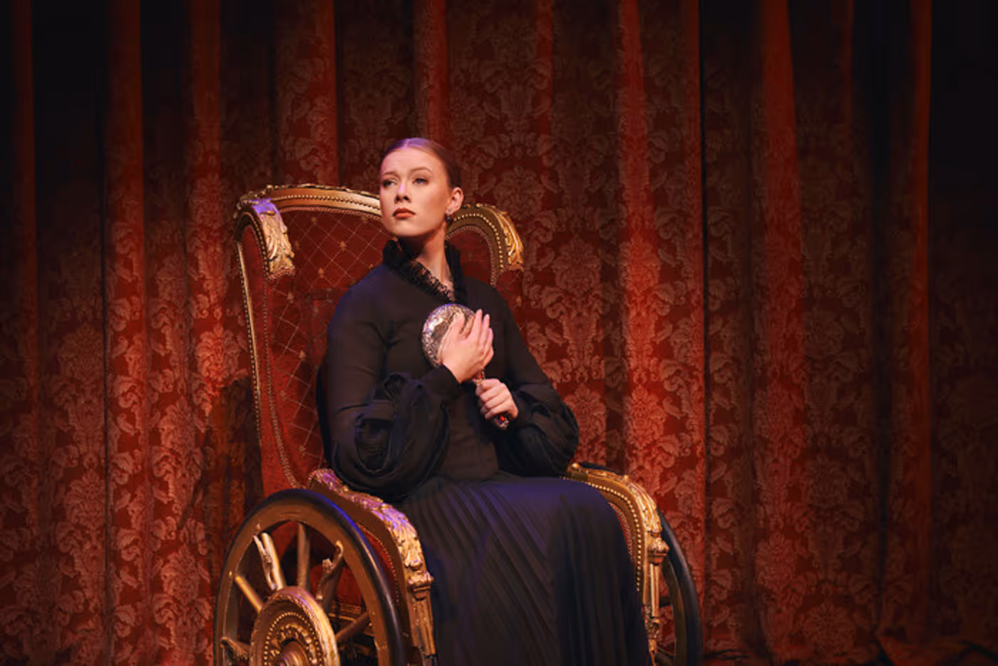 Photos: First Look at WICKED's New West End Cast Members  Image