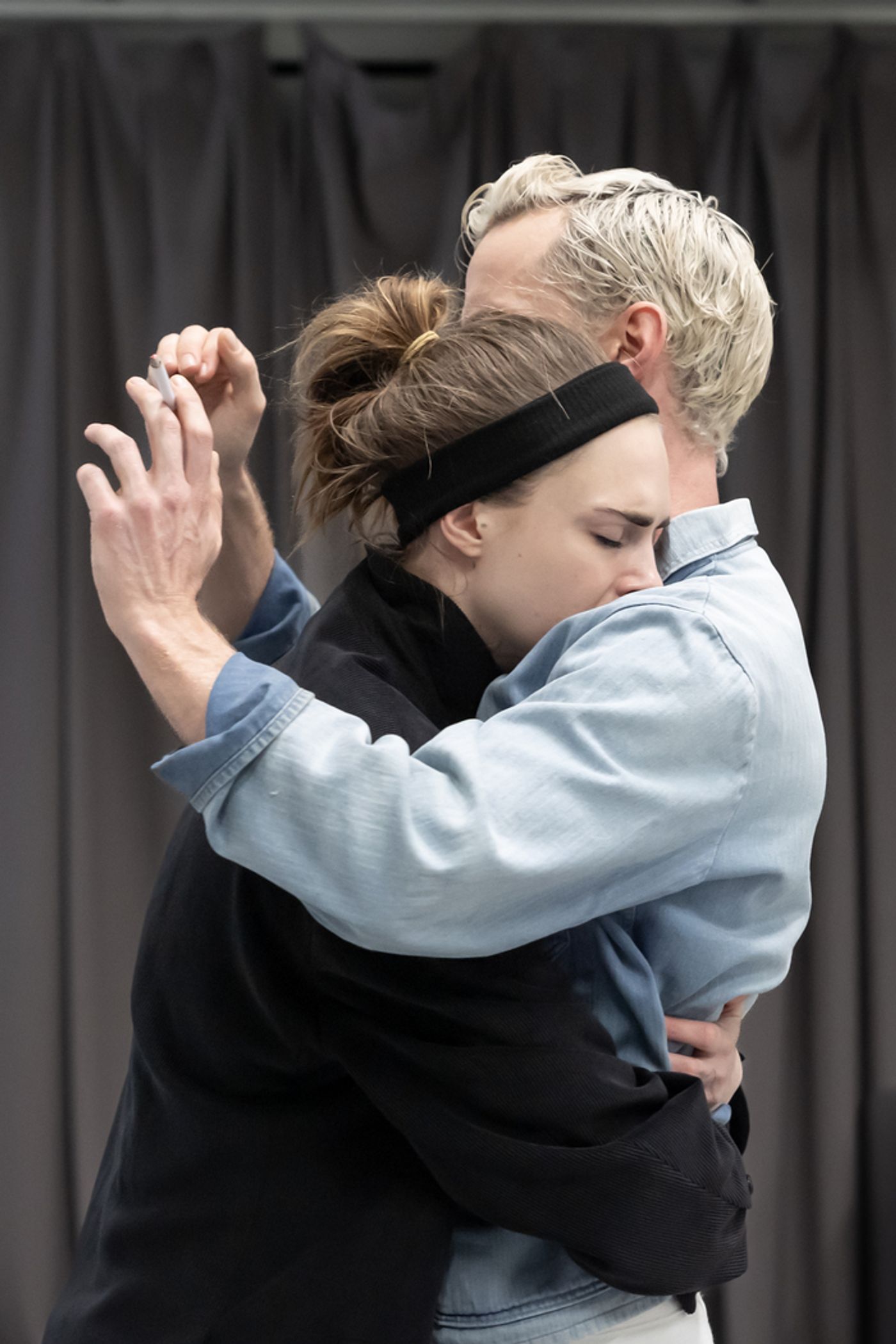 Photos: Cara Delevingne, Luke Treadaway and Michael Ahomka-Lindsay in Rehearsal For CABARET  Image