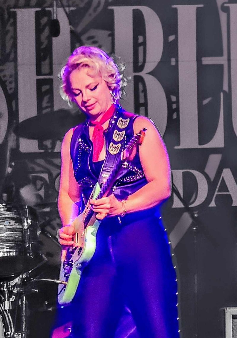 Review: SAMANTHA FISH FEAT. JESSE DAYTON at The Hall  Image
