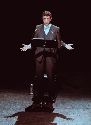 John Cariani (Photographer: Alexa Jae) Photo