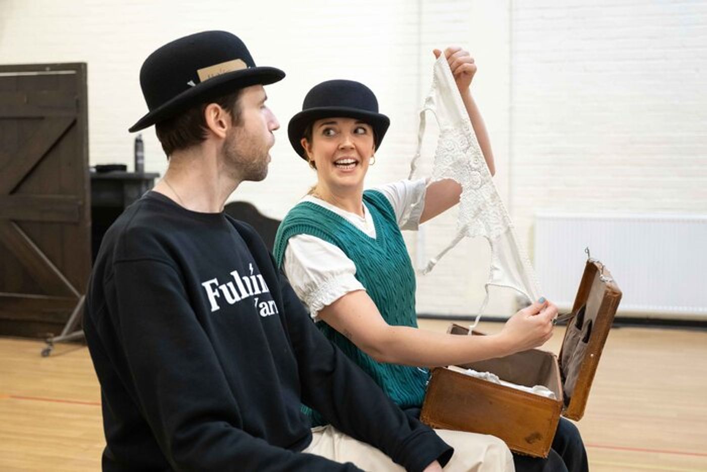 Photos: First Look at New UK Tour of THE 39 STEPS in Rehearsal  Image