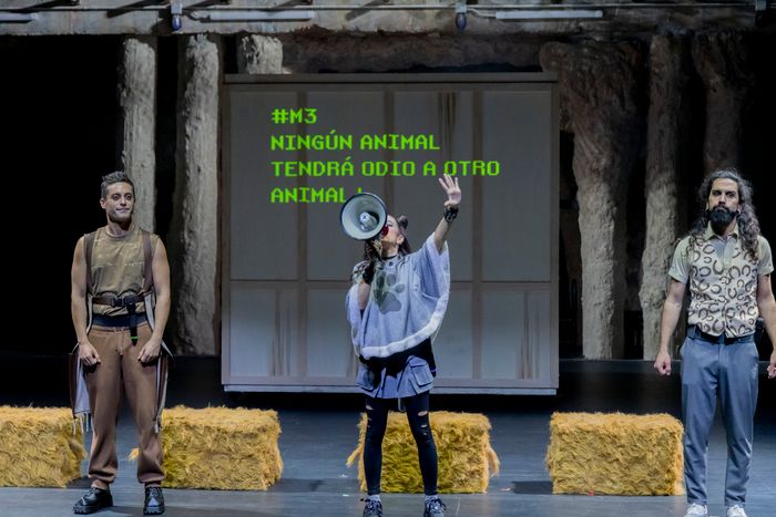 PHOTOS: Se estrena REBELIÓN EN LA GRANJA en el Real Teatro de Retiro PHOTOS: Se estrena REBELIÓN EN LA GRANJA en el Real Teatro de Retiro Image