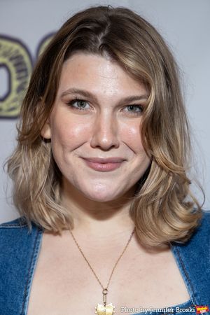 Tara Llewellyn Photo