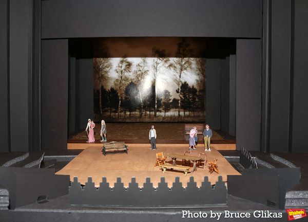 Set Design Mimi Lien Photo