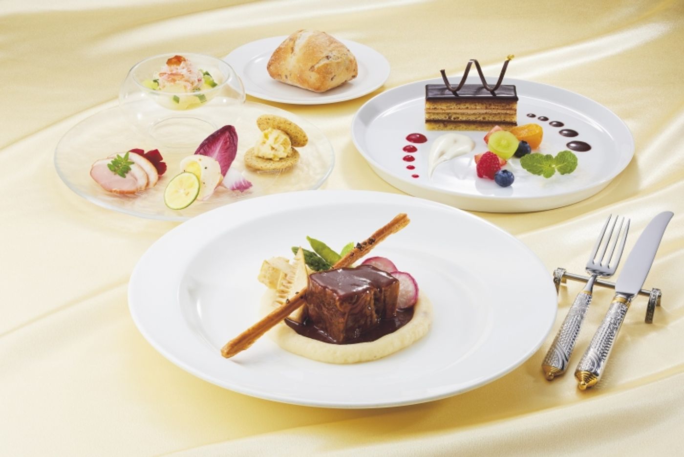 Feature: Universal Studios Japan's Detective Conan Mystery Restaurant  Image