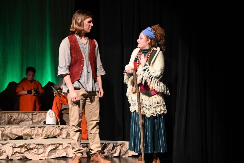 Review: HOLES at Silvermoon Children's Theatre  Image