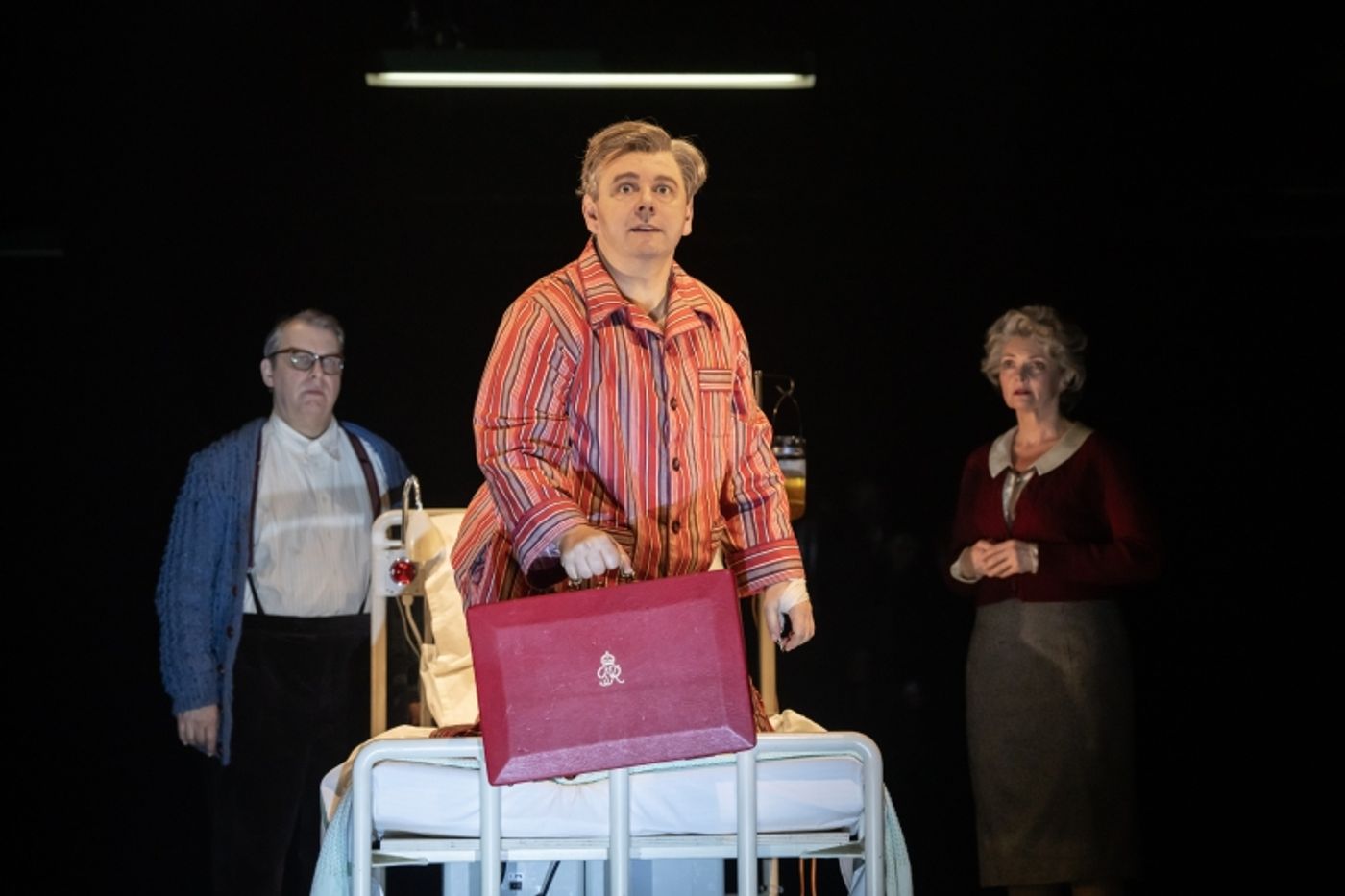 Review: NYE, National Theatre  Image