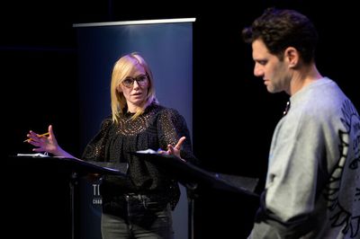 Kelli Giddish, Justin Bartha Photo