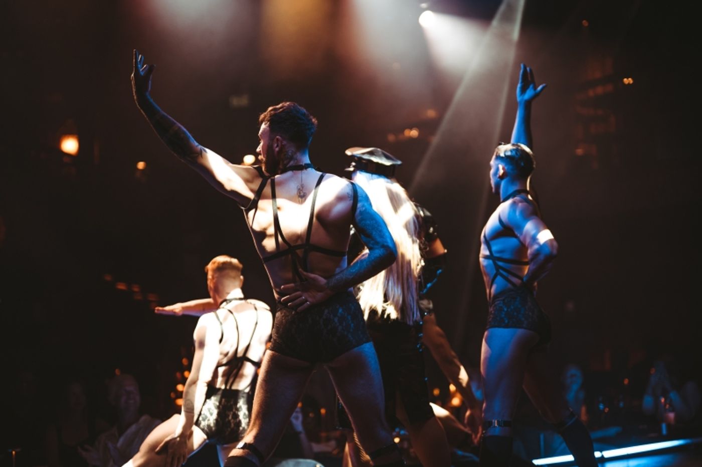 Review: BESOS, BEATS AND BEAUTIES, Lio London  Image