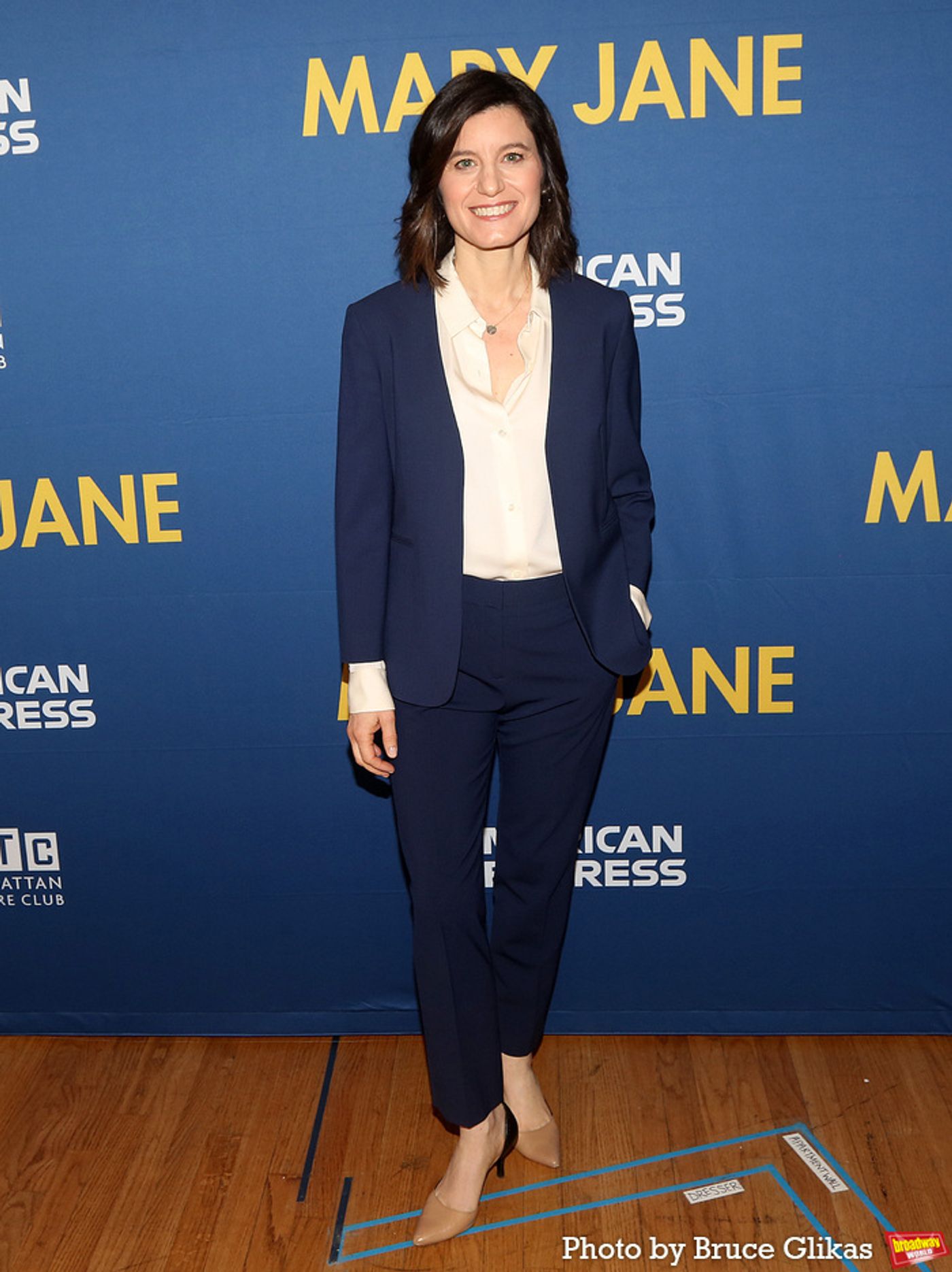 Photos: Rachel McAdams and the Cast of MARY JANE Meet the Press  Image