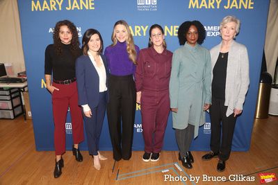 Lily Santiago, Susan Pourfar, Director Anne Kauffman, Rachel McAdams, April Matthis a Photo