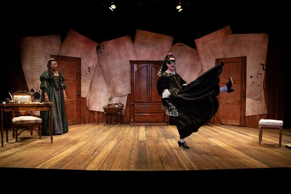 Photos: First Look At OR, At Santa Fe Playhouse  Image