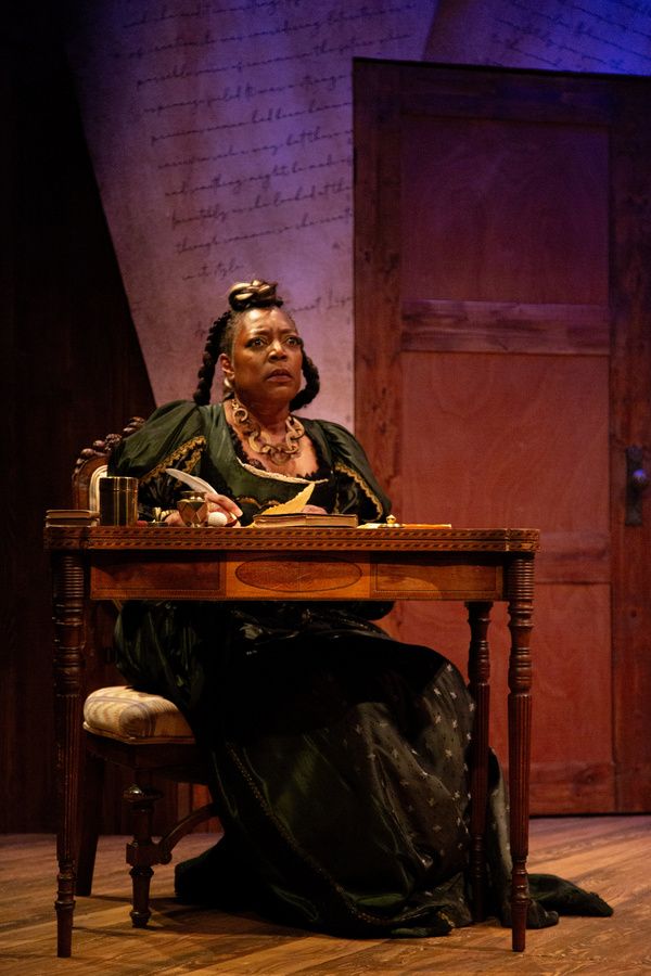 Photos: First Look At OR, At Santa Fe Playhouse  Image