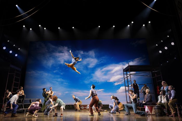 Photos: First Look at WATER FOR ELEPHANTS on Broadway — photo 4 of 8