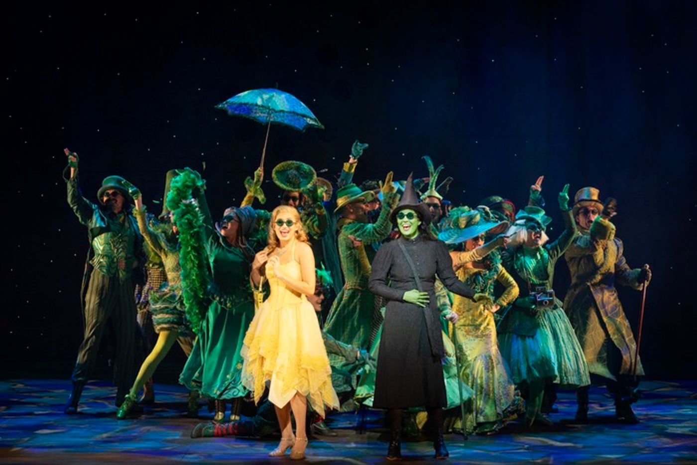 Review: WICKED at Regent Theatre  Image