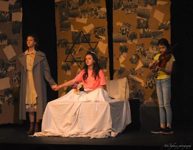 Review: ANNE FRANK AND ME at The Pocket Community Theatre  Image