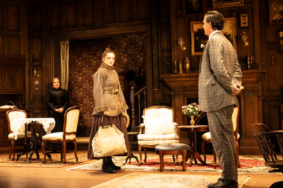 Review: GASLIGHT at Comedy Theatre Image