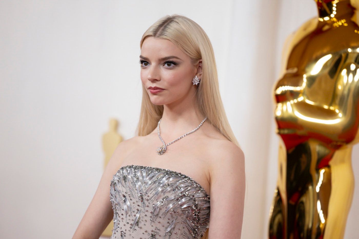 Photos: Danielle Brooks, Vanessa Hudgens & More Hit the Oscars Red Carpet  Image