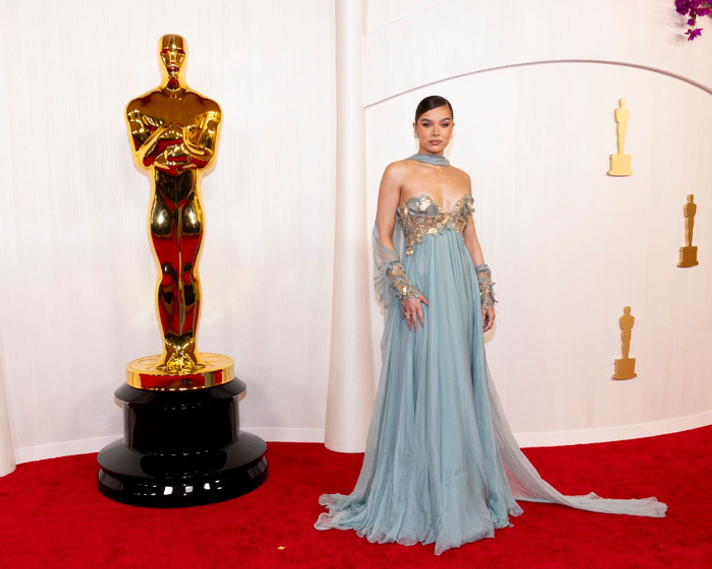 Photos: Danielle Brooks, Vanessa Hudgens & More Hit the Oscars Red Carpet  Image