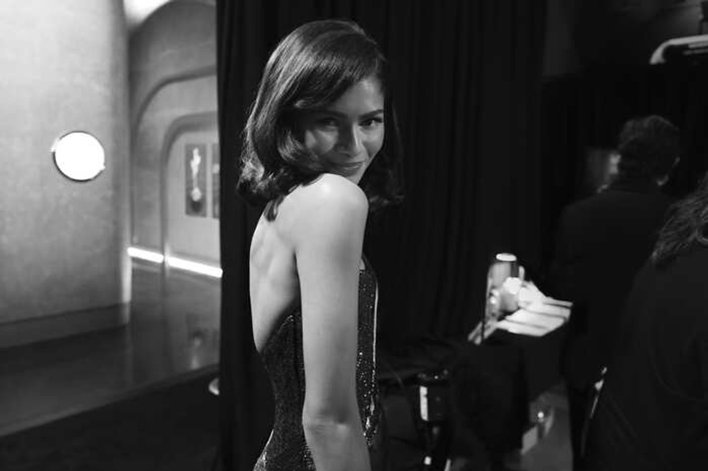 Photos: Inside the Oscars With Emma Stone, Michelle Yeoh & More  Image