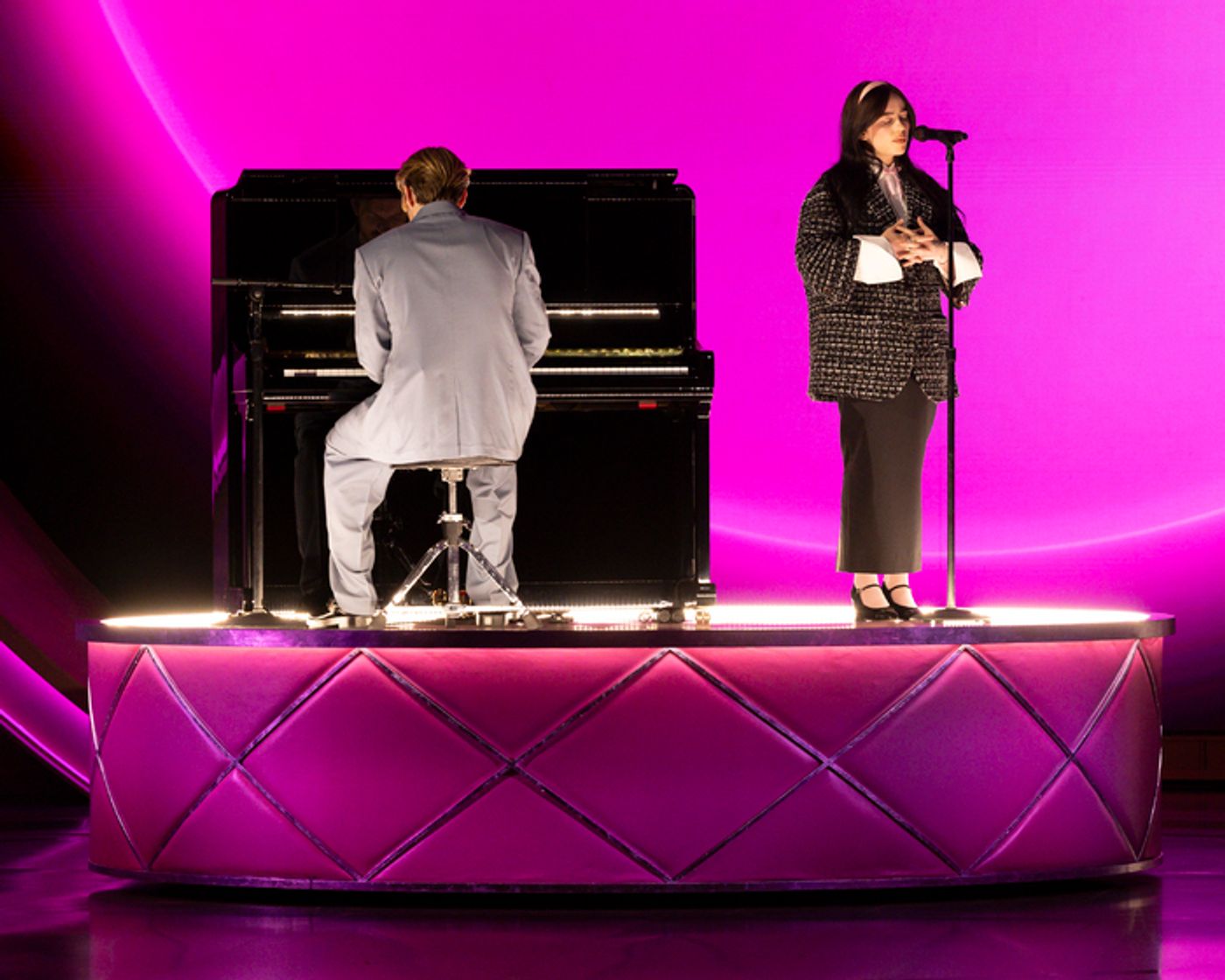 Photos: Inside the Oscars With Emma Stone, Michelle Yeoh & More  Image