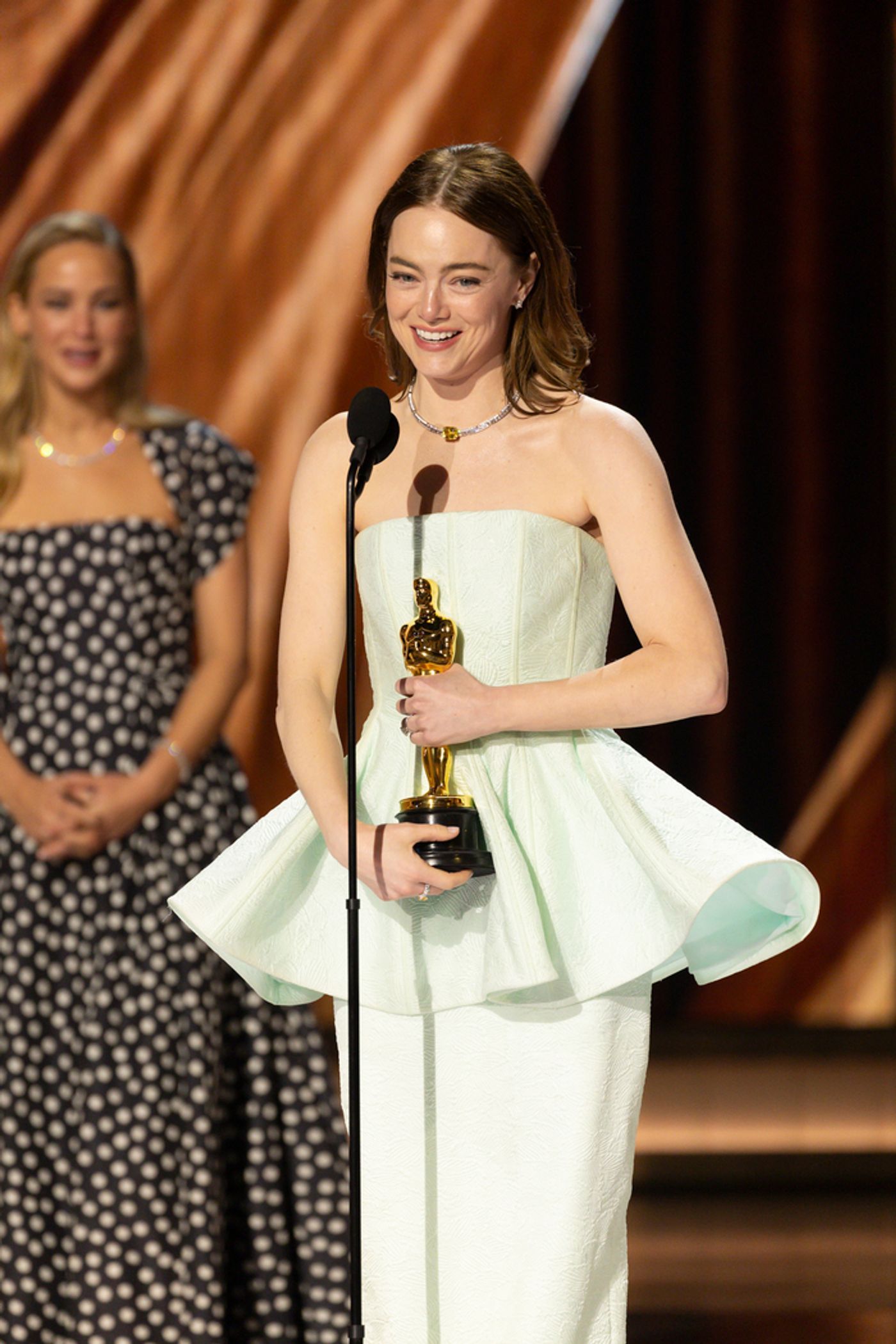 Photos: Inside the Oscars With Emma Stone, Michelle Yeoh & More  Image