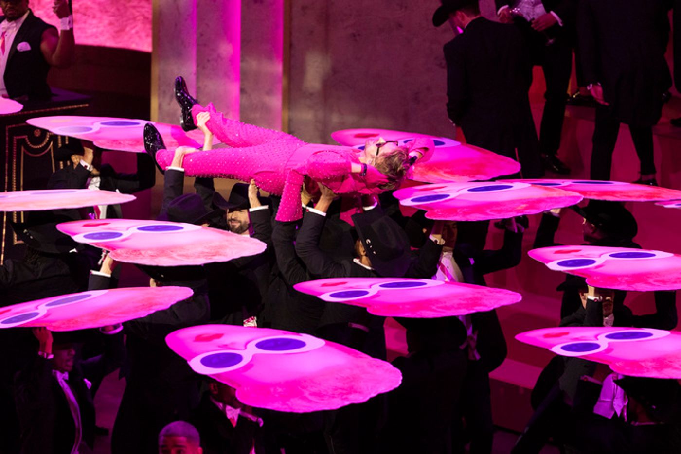 Photos: Inside the Oscars With Emma Stone, Michelle Yeoh & More  Image