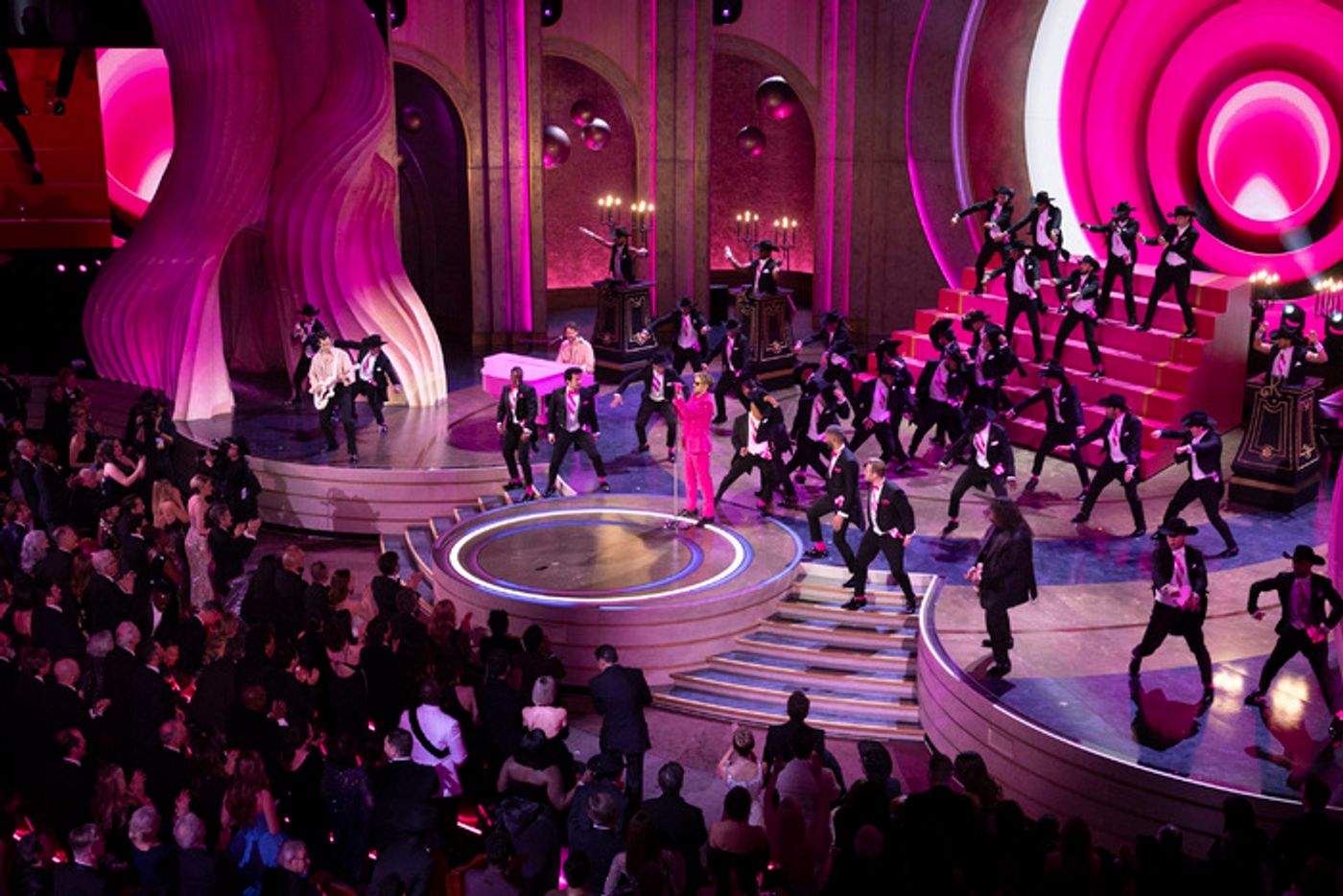 Photos: Inside the Oscars With Emma Stone, Michelle Yeoh & More  Image