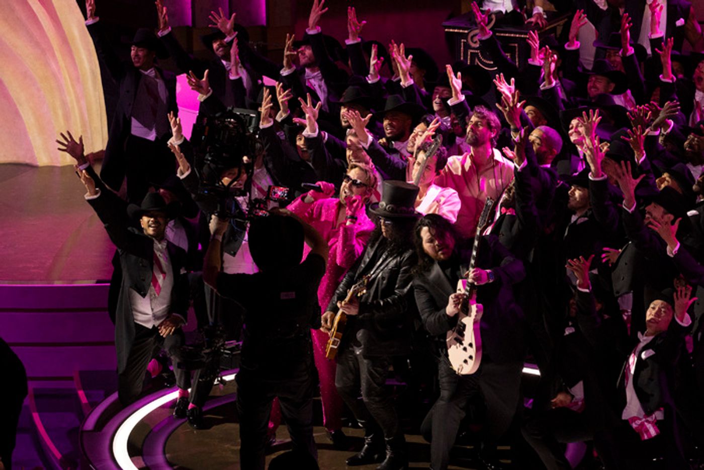 Photos: Inside the Oscars With Emma Stone, Michelle Yeoh & More  Image