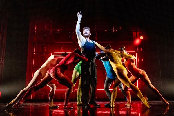 Graham Phillips And Company Photo