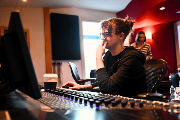 Photos: Go Inside The Recording Studio For The ISABELLA OF BOSTON Developmental Album  Image