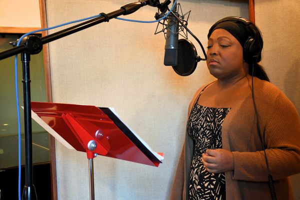 Photos: Go Inside The Recording Studio For The ISABELLA OF BOSTON Developmental Album  Image