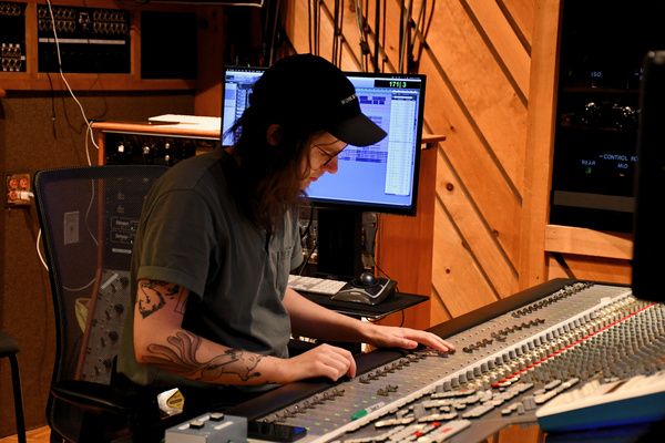 Photos: Go Inside The Recording Studio For The ISABELLA OF BOSTON Developmental Album  Image