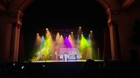 Review: Anak Jaksel the Musical! is A Mishmash of Nostalgia, Friendship, and Missteps  Image