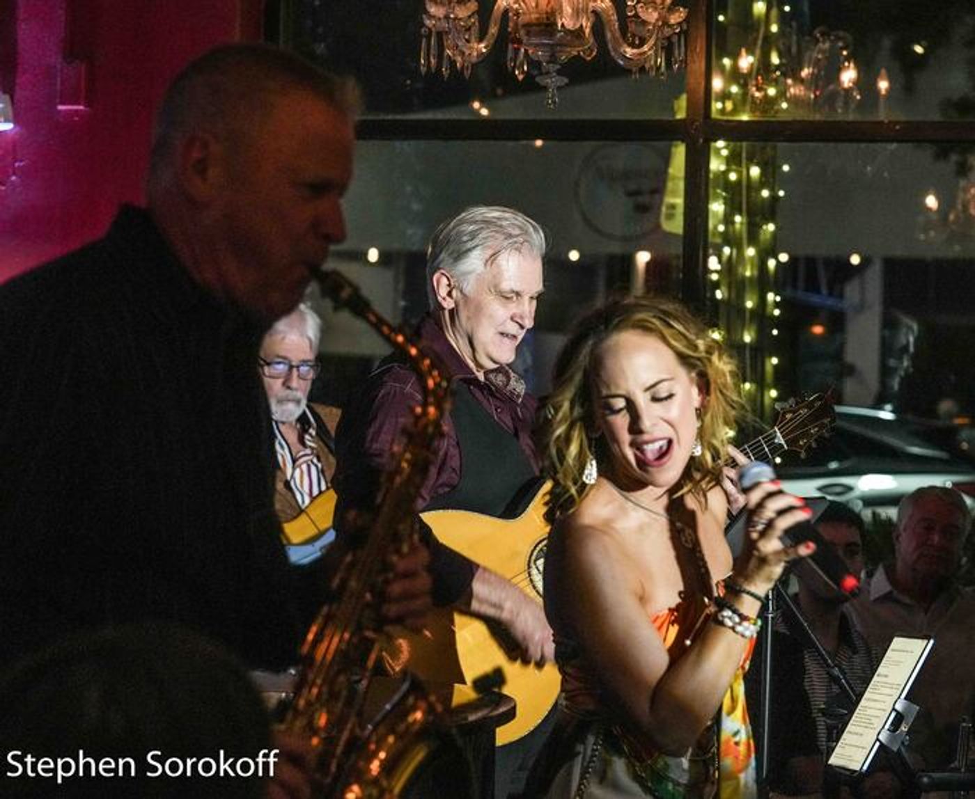 Photos: Dawn Derow & Peter Calo Bring A Troubadour Tribute To Cafe Centro  Image