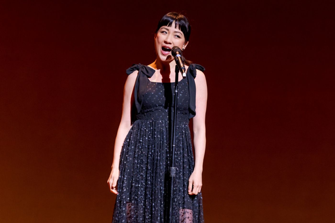 Photos: Alex Newell, Shoshana Bean, and More Perform at BROADWAY BACKWARDS  Image