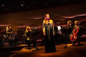 Jessica Phillips Photo