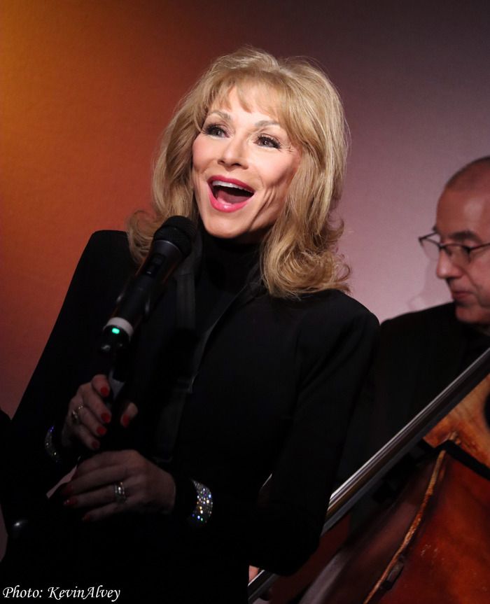 Photos: Susie Clausen 'Saxy Susie' Don't Tell Mama — photo 22 of 39