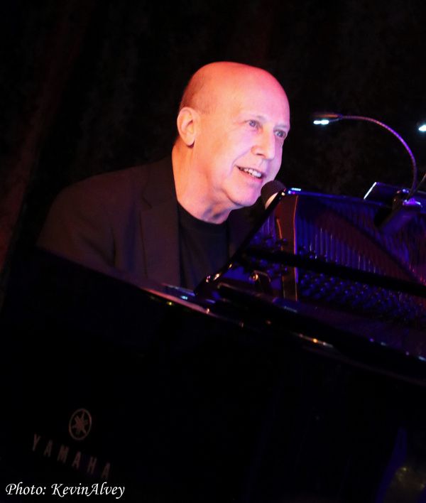 Photos: Jeff Harnar Celebrates Cole Porter at Birdland  Image