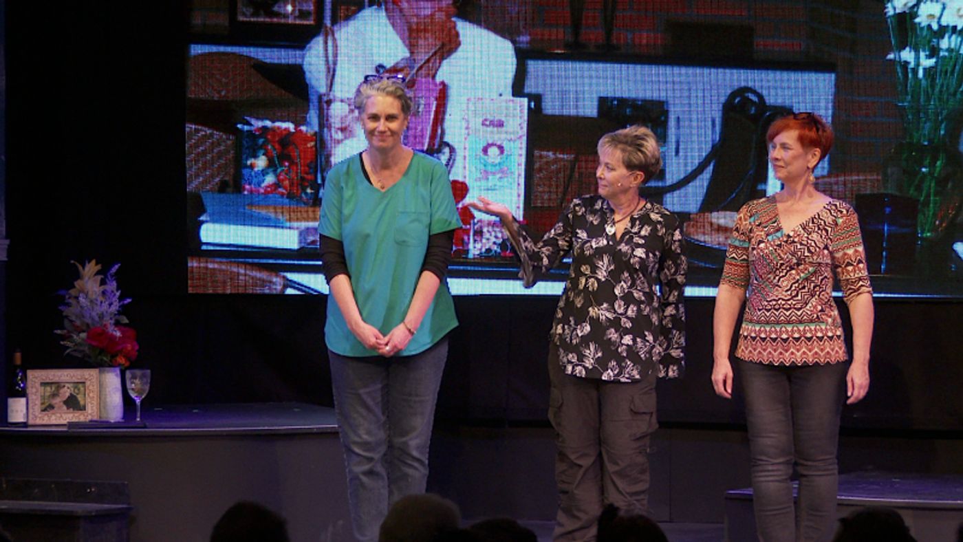 Review: THE WOMAN IN THE MIRROR at Revolution Stage Company  Image