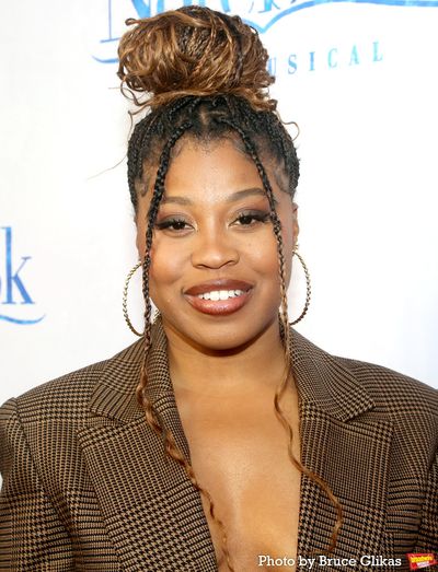 Dominique Fishback Photo