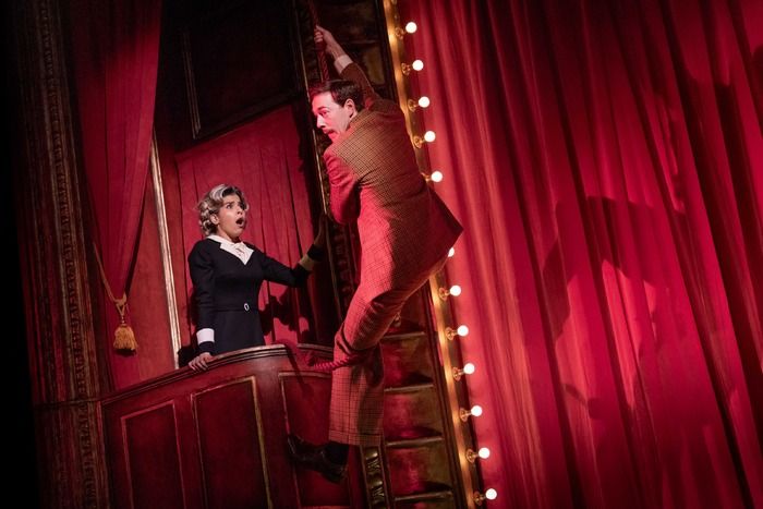 Photos: First Look at the UK Tour of THE 39 STEPS — photo 16 of 17