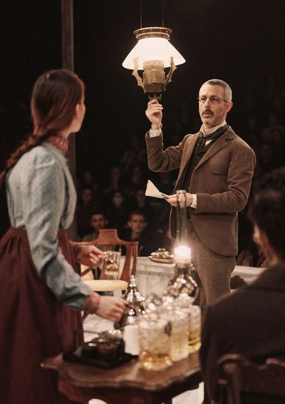 Victoria Pedretti and Jeremy Strong  Photo