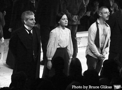 Michael Imperioli, Victoria Pedretti, Jeremy Strong Photo