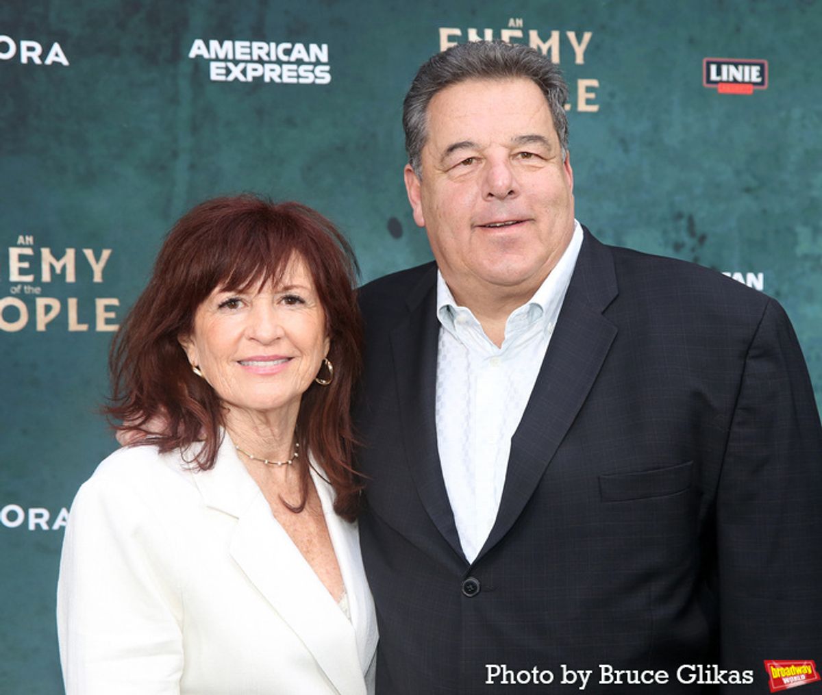 Lauren Schirripa and Steve Schirripa at 