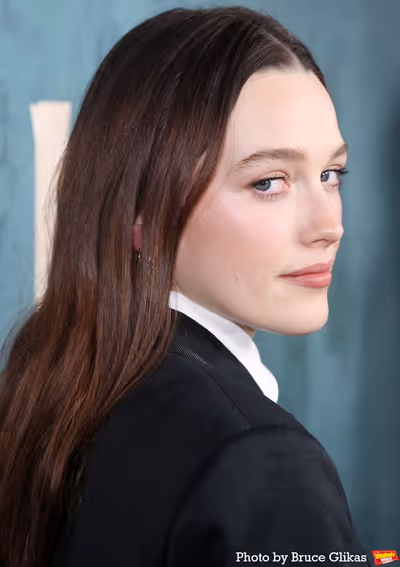 Victoria Pedretti Photo