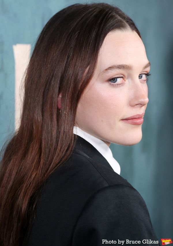 Victoria Pedretti Photo